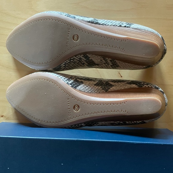 Cole Haan Elsie Luxe wedges size 7.5 - Picture 4 of 6